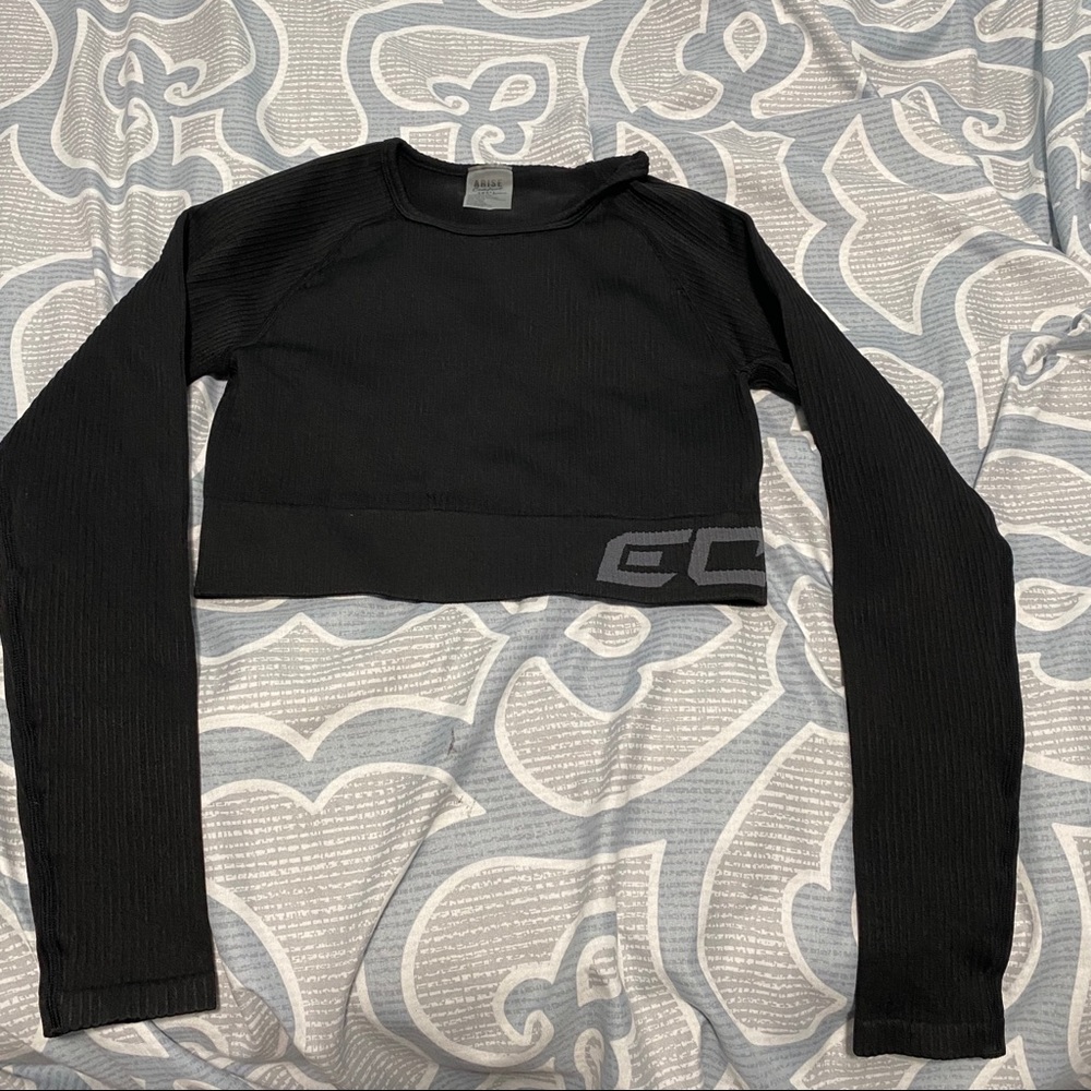 Arise Comfort Cropped Long Sleeve